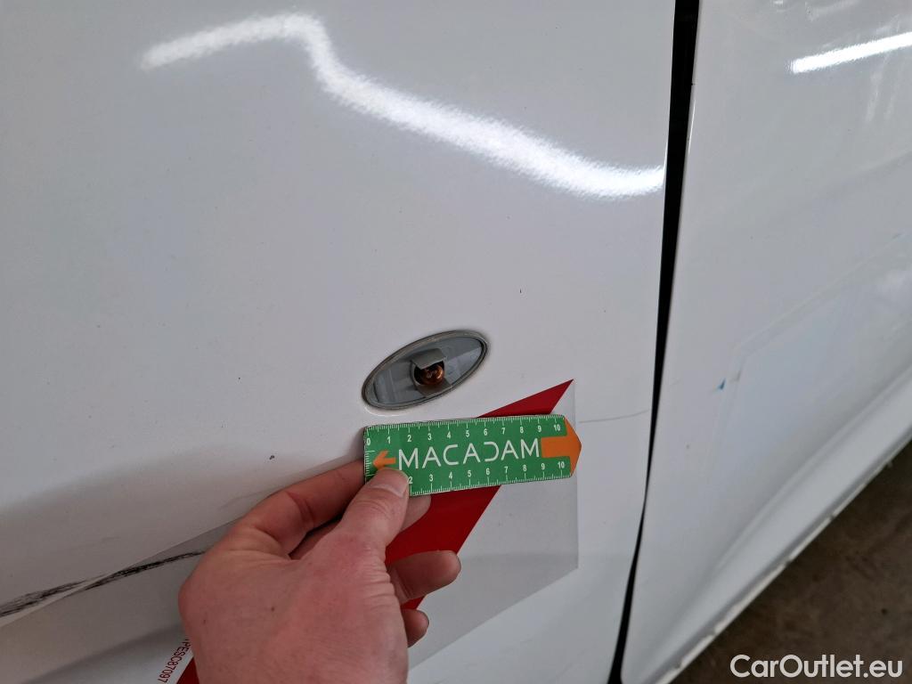  Peugeot  Expert PEUGEOT  VU 4p Fourgon BLUEHDI 120 S&S STANDARD PREMIUM PA #100