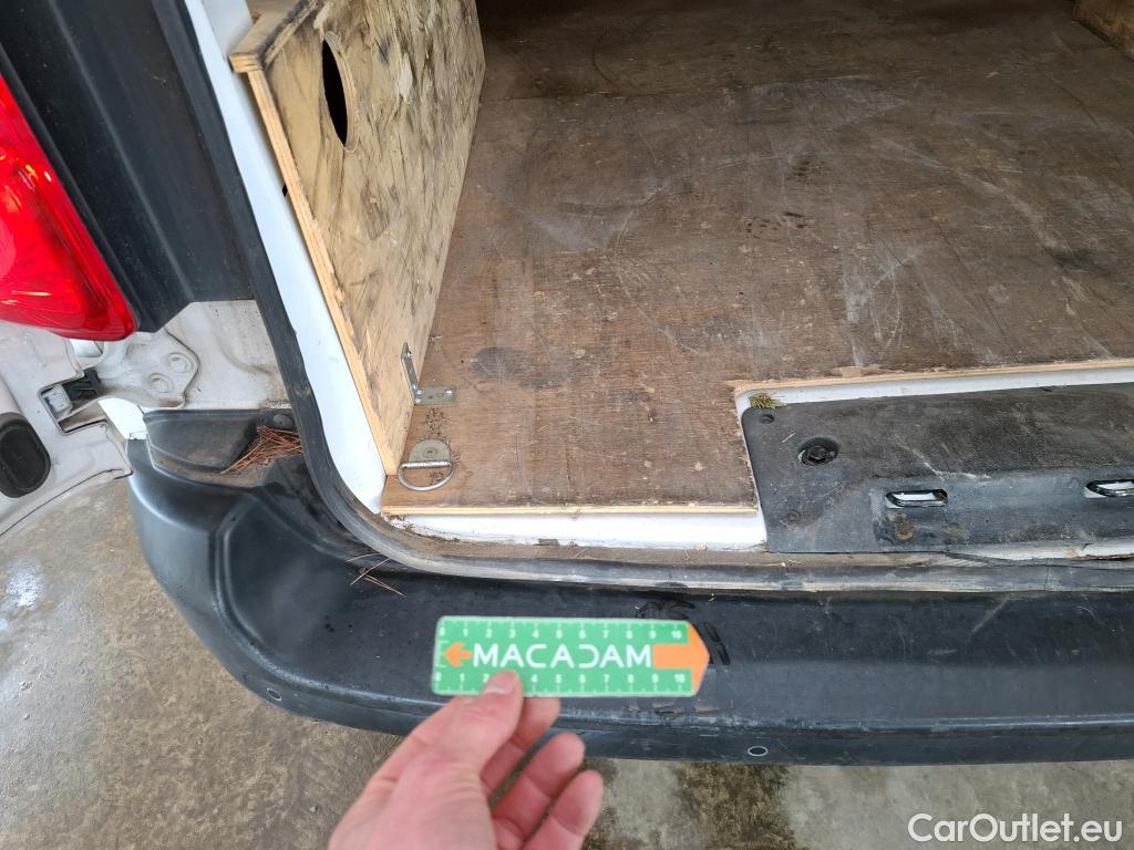  Peugeot  Expert PEUGEOT  VU 4p Fourgon BLUEHDI 120 S&S STANDARD PREMIUM PA #74