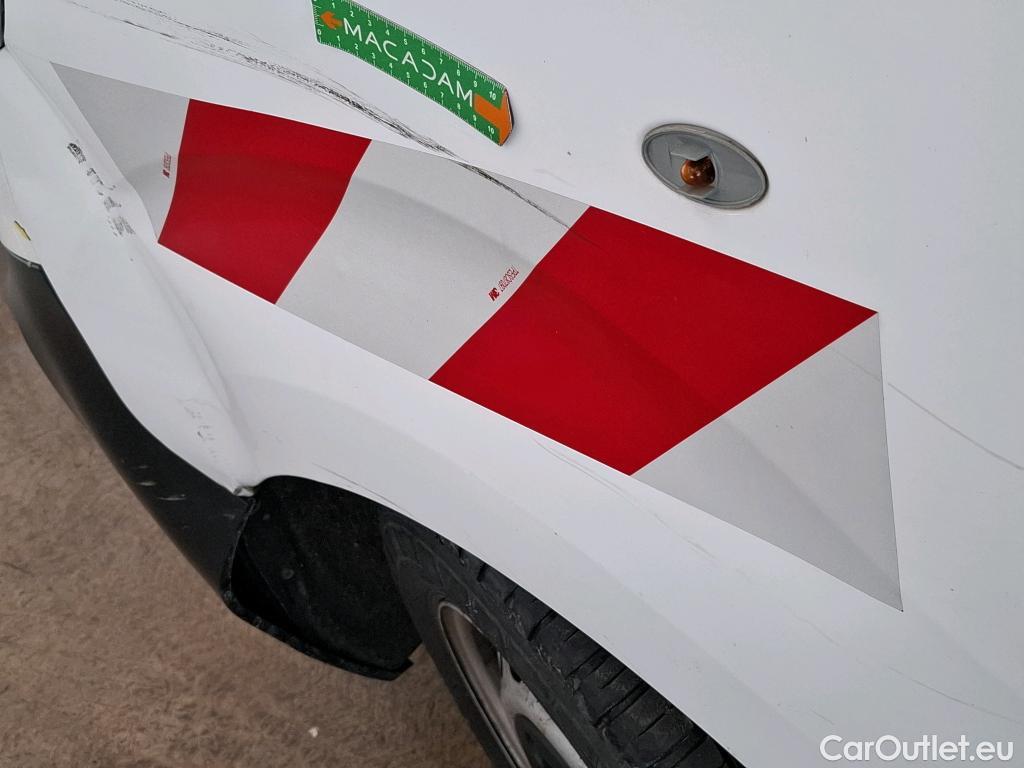  Peugeot  Expert PEUGEOT  VU 4p Fourgon BLUEHDI 120 S&S STANDARD PREMIUM PA #40