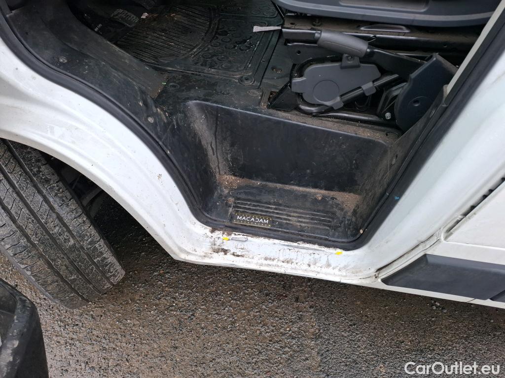  Peugeot  Boxer PEUGEOT  VU 4p Fourgon BLUEHDI 110 PREMIUM 330 L2H2 #27