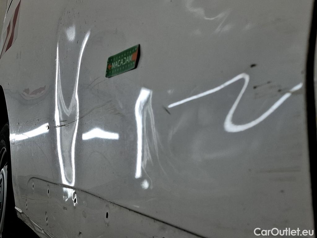  Peugeot  Expert PEUGEOT  VU 4p Fourgon BLUEHDI 120 S&S STANDARD PREMIUM PA #16