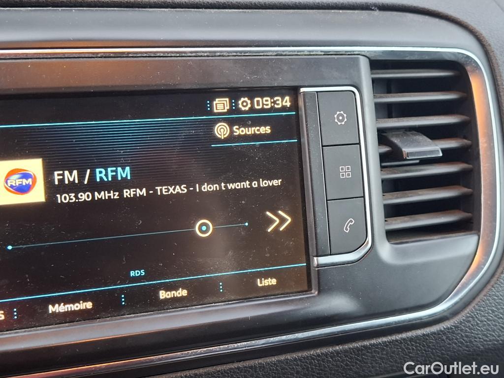  Peugeot  Expert PEUGEOT  VU 4p Fourgon BLUEHDI 120 S&S STANDARD PREMIUM PA #109