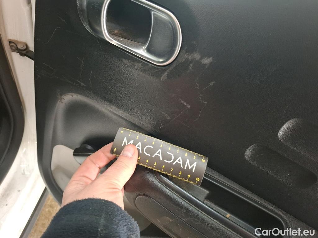  Citroen  C3  Société Feel 1.5 BlueHDI 100CV BVM6 E6d #15