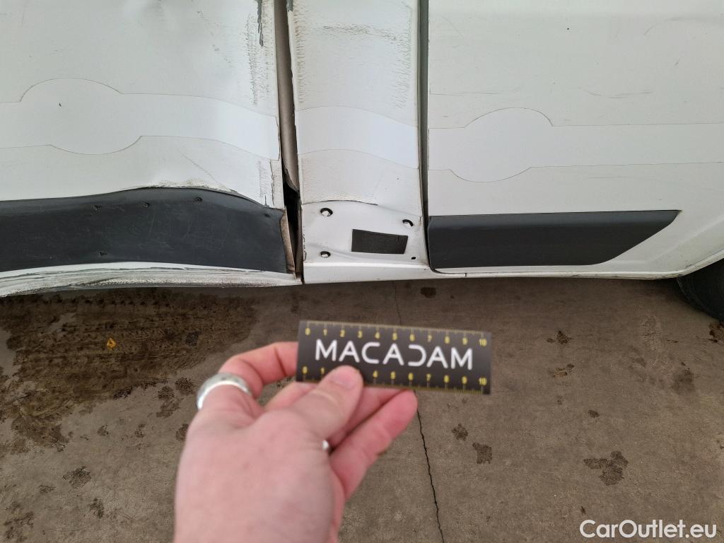  Citroen  Jumper CITROEN  / 2014 / 4P / Fourgon tôlé 33 L1H1 BlueHDi 110 BVM6 Club #137