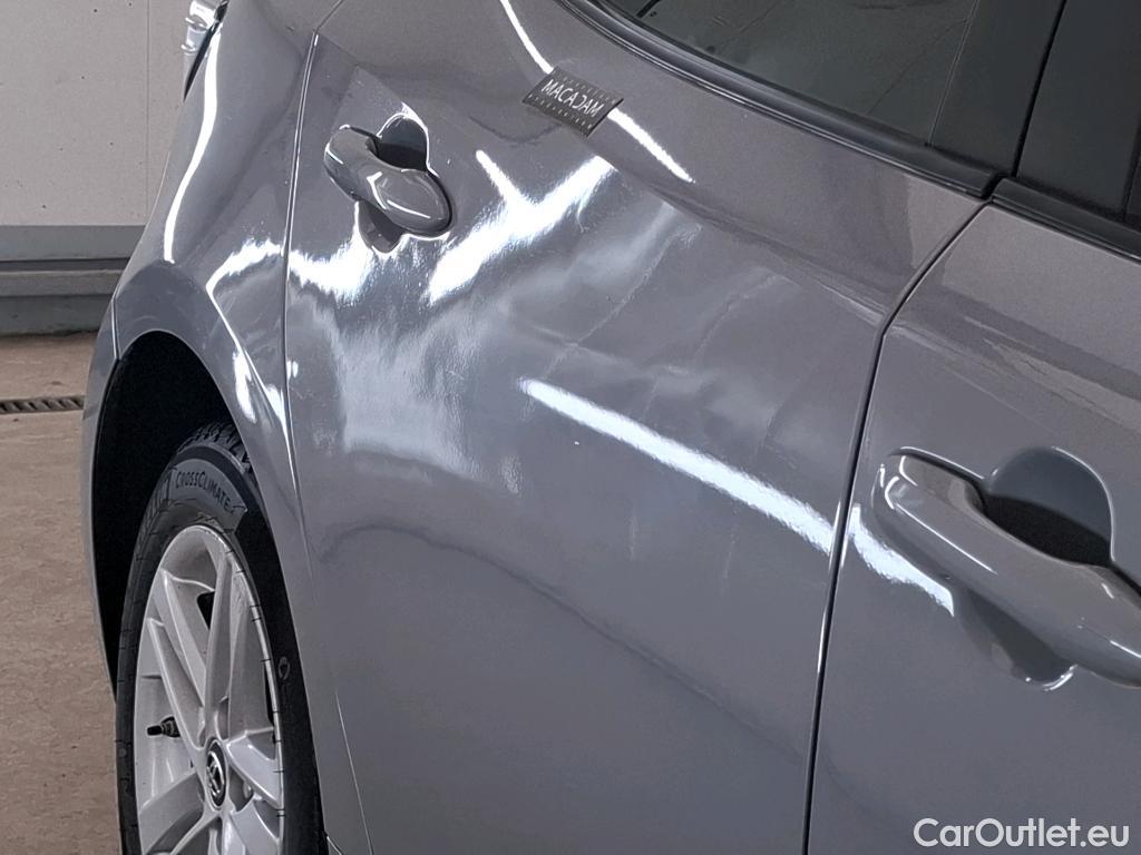  Toyota  Corolla TOYOTA  / 2018 / 5P / Berline Hybride 180h Dynamic Business #3