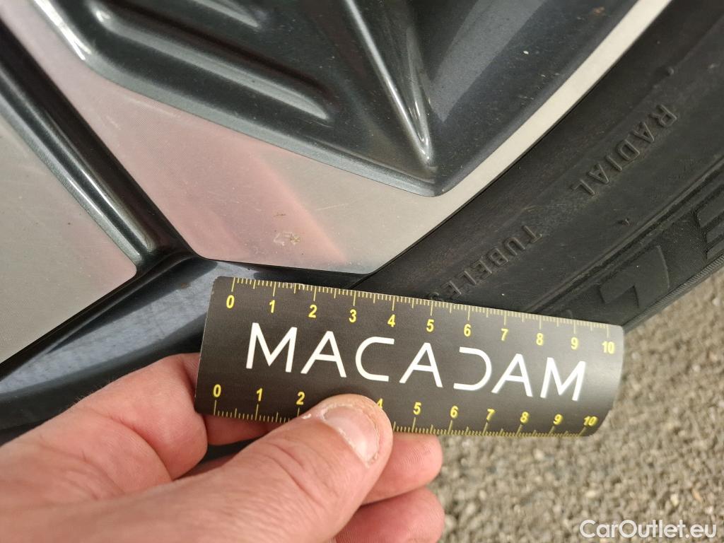  Hyundai  Tucson HYUNDAI  / 2020 / 5P / SUV 1.6 PHEV 265 HTRAC BUSINESS 4WD AUTO #39