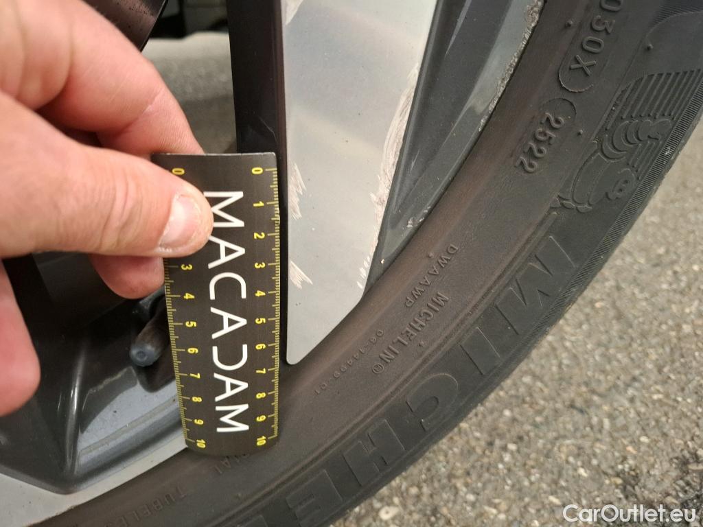  Hyundai  Tucson HYUNDAI  / 2020 / 5P / SUV 1.6 PHEV 265 HTRAC BUSINESS 4WD AUTO #12