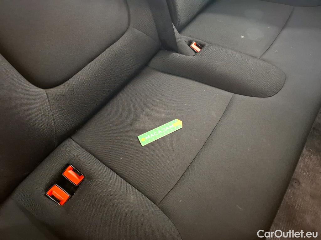  Renault  Trafic RENAULT  4p Combi Zen L2 Energy dCi 125 8 places #63