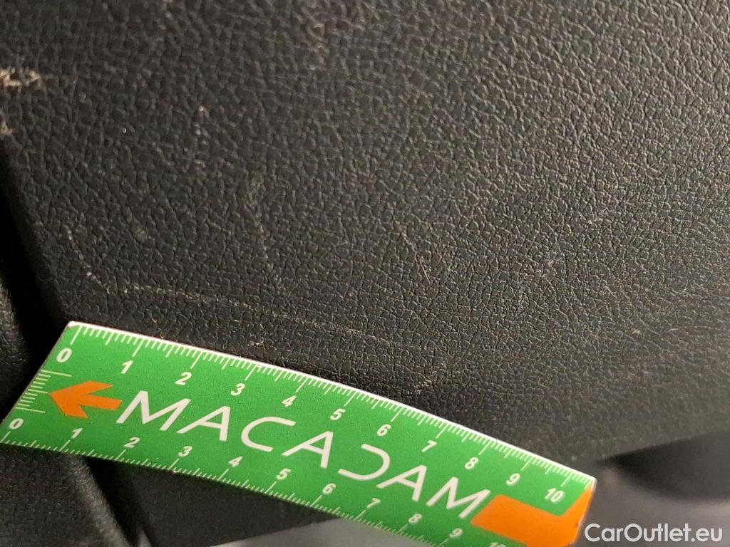  Renault  Trafic RENAULT  4p Combi Zen L2 Energy dCi 125 8 places #55