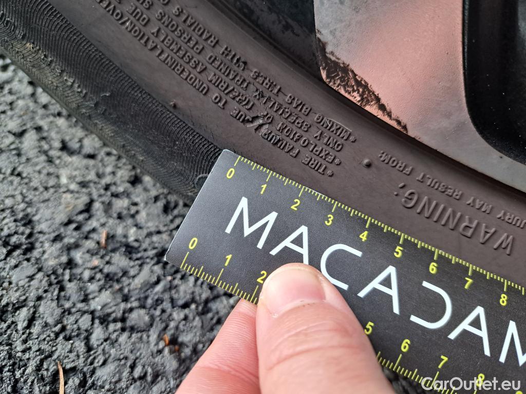  KIA  XCeed KIA  / 2019 / 5P / Crossover 1.6 GDI ISG ISG PHEV ACTIVE BUS DCT6 #13