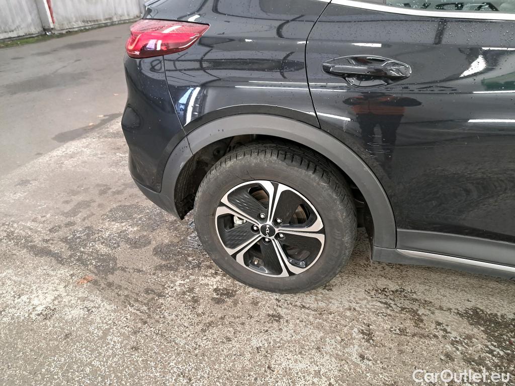  KIA  XCeed KIA  / 2019 / 5P / Crossover 1.6 GDI ISG ISG PHEV ACTIVE BUS DCT6 #27