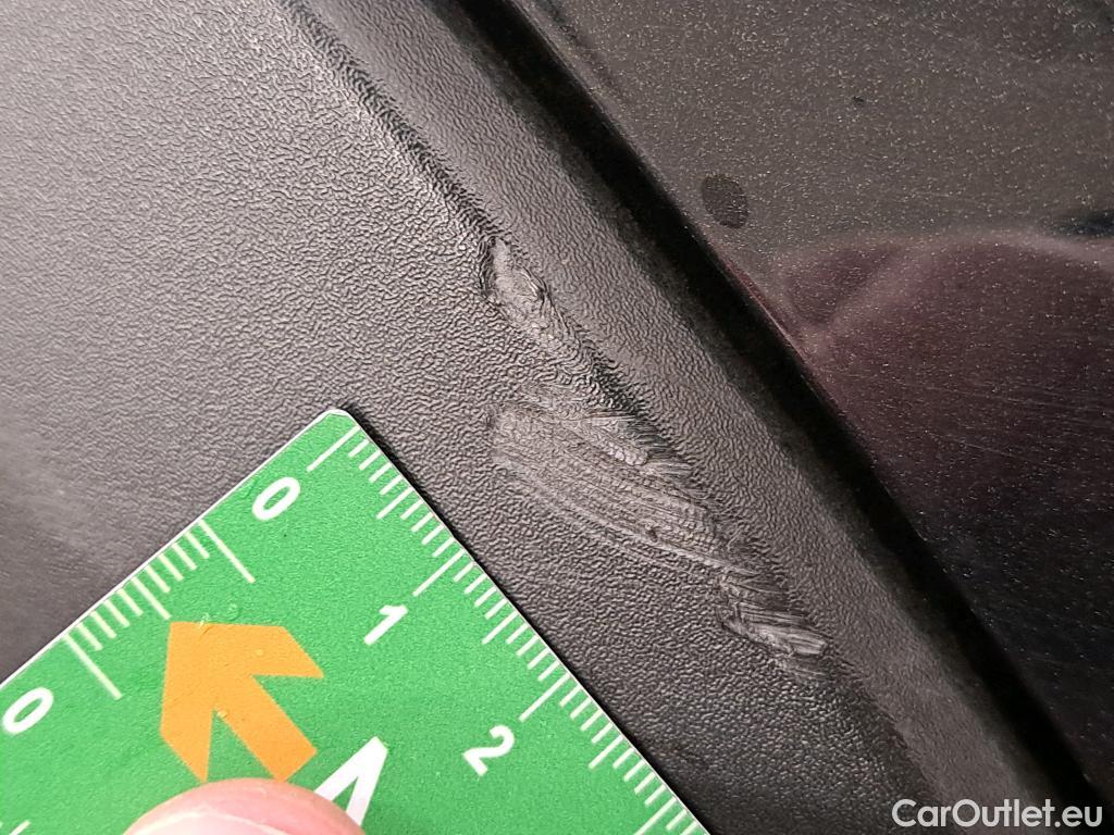  KIA  XCeed KIA  / 2019 / 5P / Crossover 1.6 GDI ISG ISG PHEV ACTIVE BUS DCT6 #38