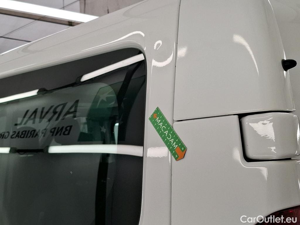  Renault  Trafic RENAULT  4p Combi Zen L2 Energy dCi 125 8 places #95