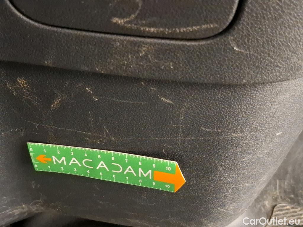  Renault  Trafic RENAULT  4p Combi Zen L2 Energy dCi 125 8 places #38