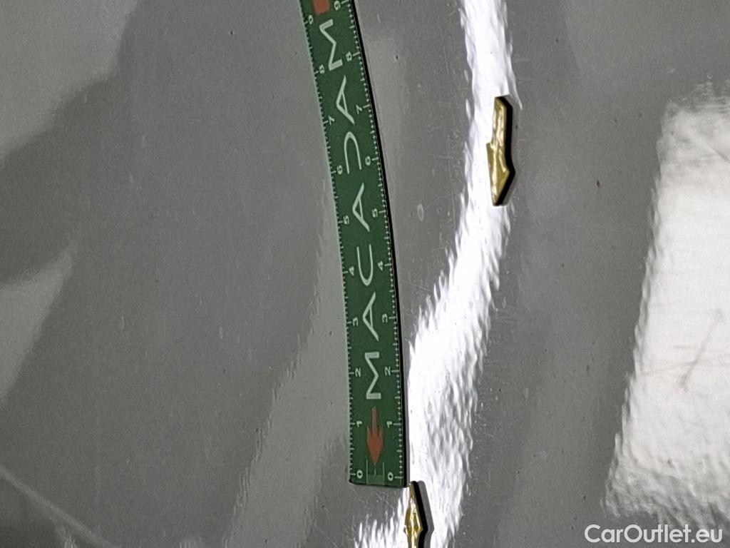  Renault  Trafic RENAULT  4p Combi Zen L2 Energy dCi 125 8 places #24