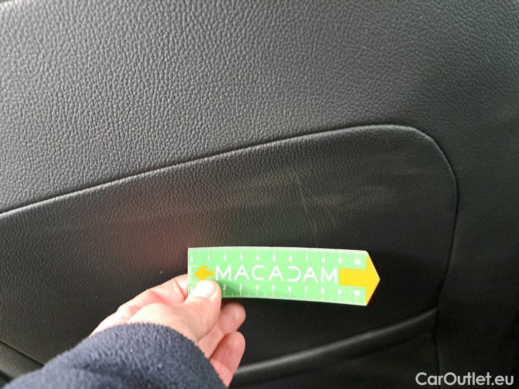  KIA  XCeed KIA  / 2019 / 5P / Crossover 1.6 GDI ISG ISG PHEV ACTIVE BUS DCT6 #47