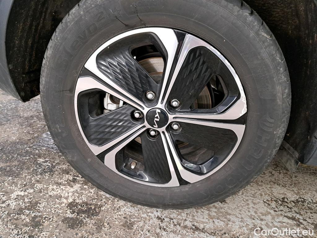  KIA  XCeed KIA  / 2019 / 5P / Crossover 1.6 GDI ISG ISG PHEV ACTIVE BUS DCT6 #28