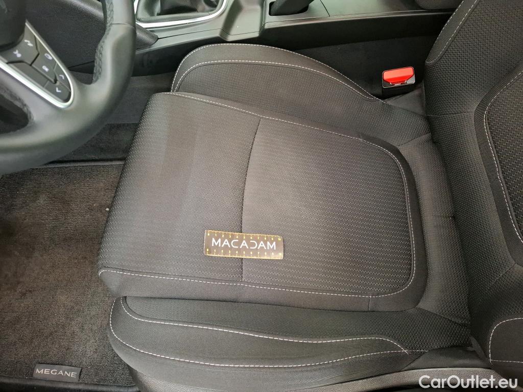  Renault  Megane  IV Berline 5 ptes. Business 1.0 TCe 115CV BVM6 E6d #4