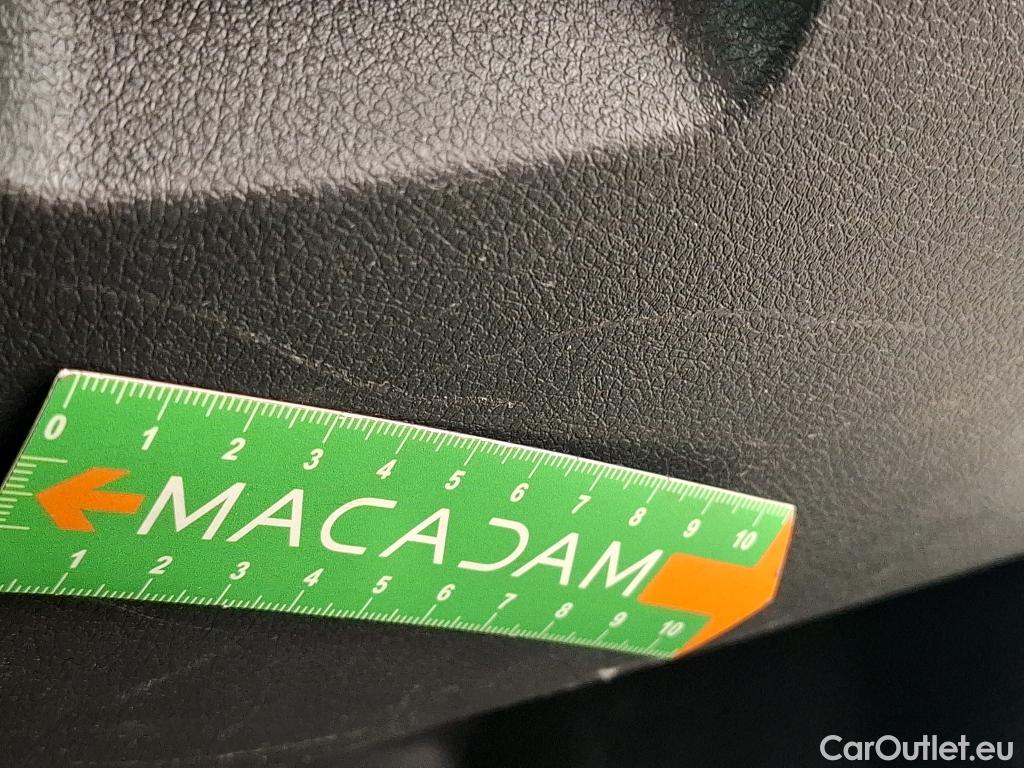  Renault  Trafic RENAULT  4p Combi Zen L2 Energy dCi 125 8 places #54