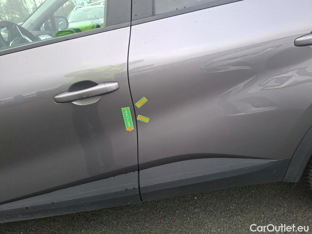  Renault  Captur RENAULT  / 2019 / 5P / SUV evolution E-Tech hybride 145 #8