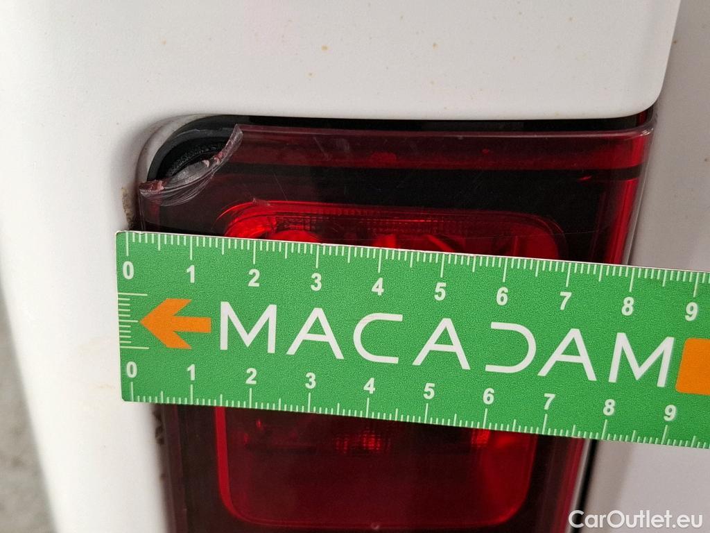  Renault  Trafic RENAULT  4p Combi Zen L2 Energy dCi 125 8 places #36