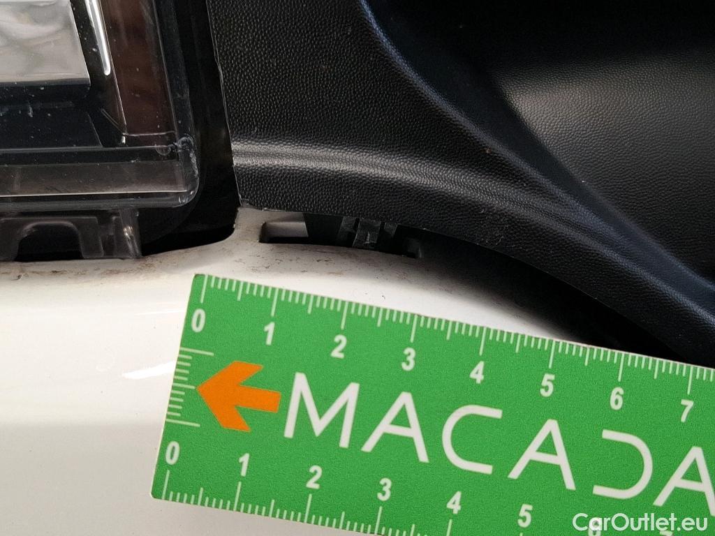  Renault  Trafic RENAULT  4p Combi Zen L2 Energy dCi 125 8 places #21