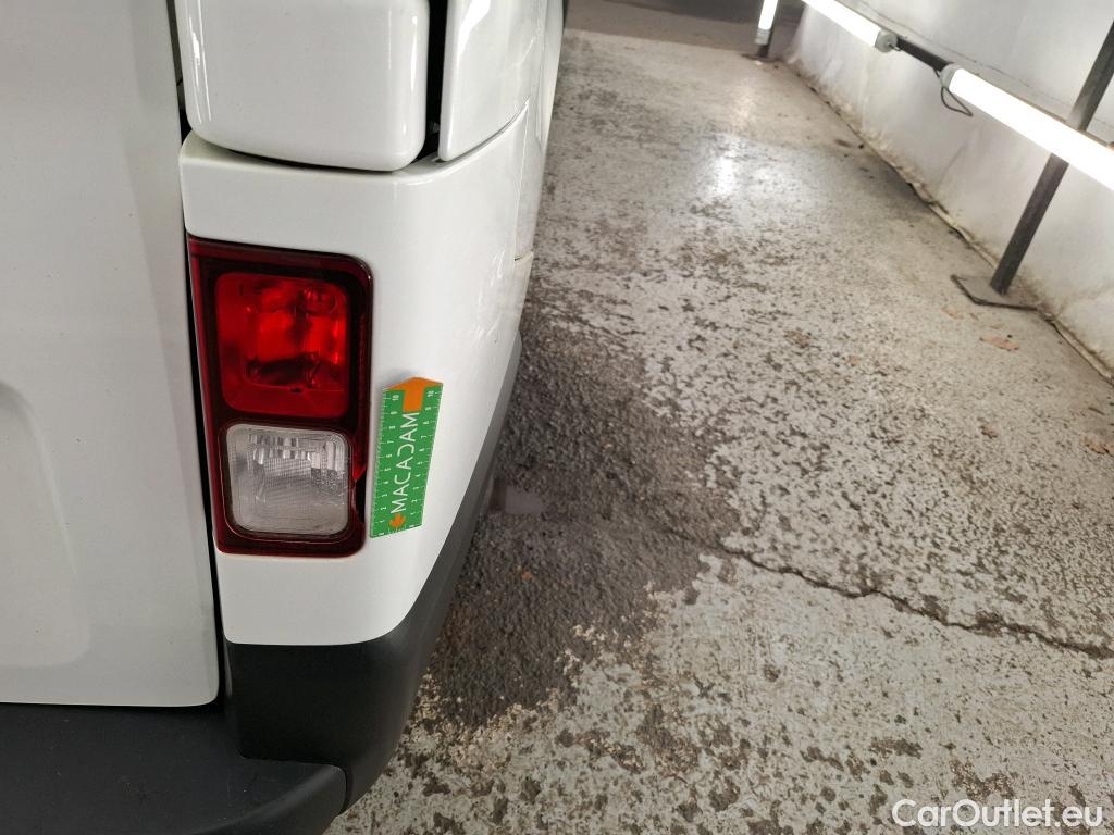  Renault  Trafic RENAULT  4p Combi Zen L2 Energy dCi 125 8 places #33