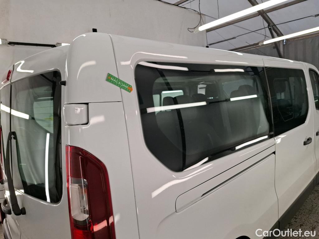  Renault  Trafic RENAULT  4p Combi Zen L2 Energy dCi 125 8 places #86