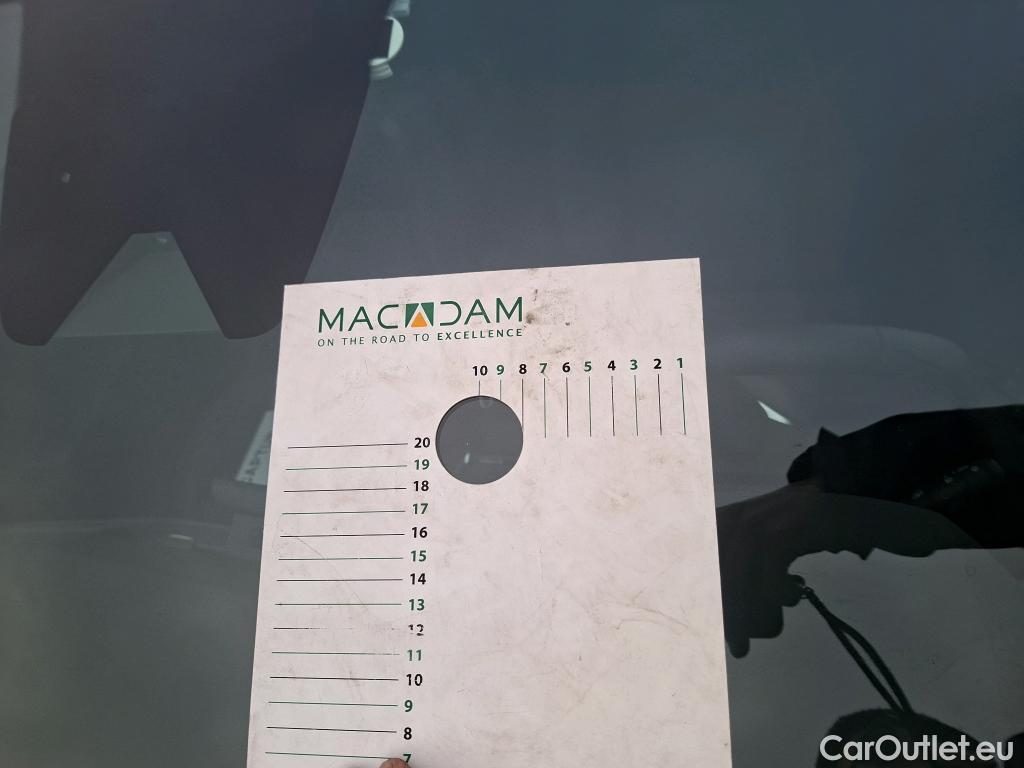  Renault  Captur RENAULT  / 2019 / 5P / SUV evolution E-Tech hybride 145 #1