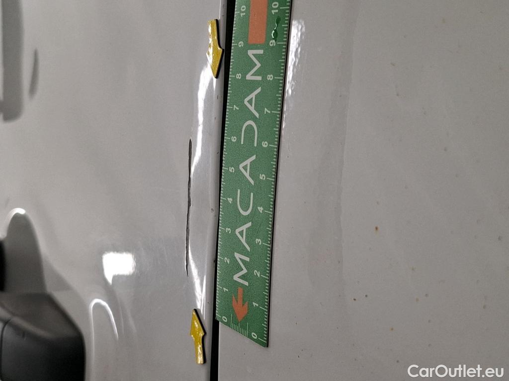  Renault  Trafic RENAULT  4p Combi Zen L2 Energy dCi 125 8 places #58