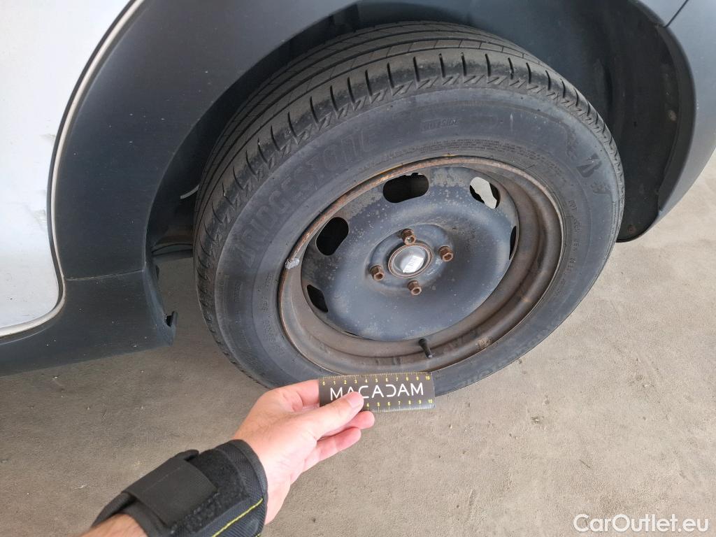  Citroen  C3  Feel Business 1.5 BlueHDI 100CV BVM5 E6dT #20