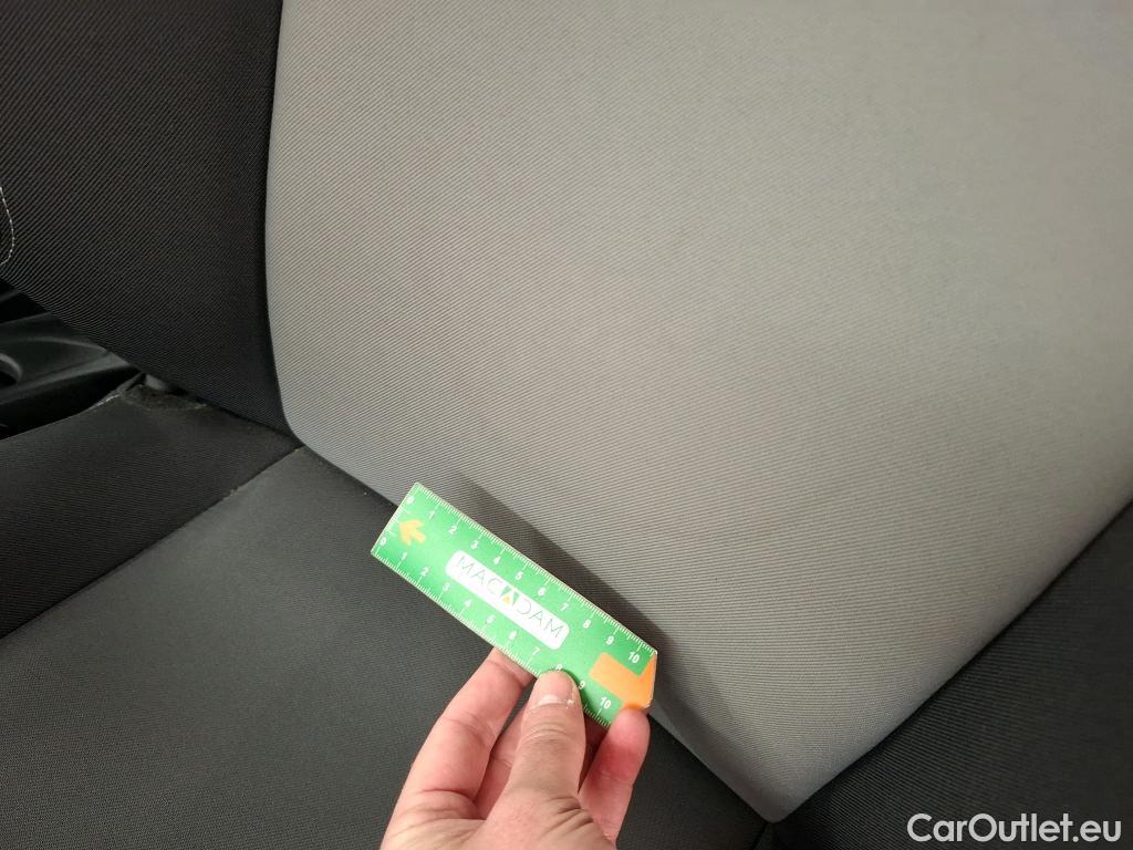  Toyota  Yaris TOYOTA  Hybride / 2017 / 5P / Berline 1.5 VVT-I HYBRID France Business #4