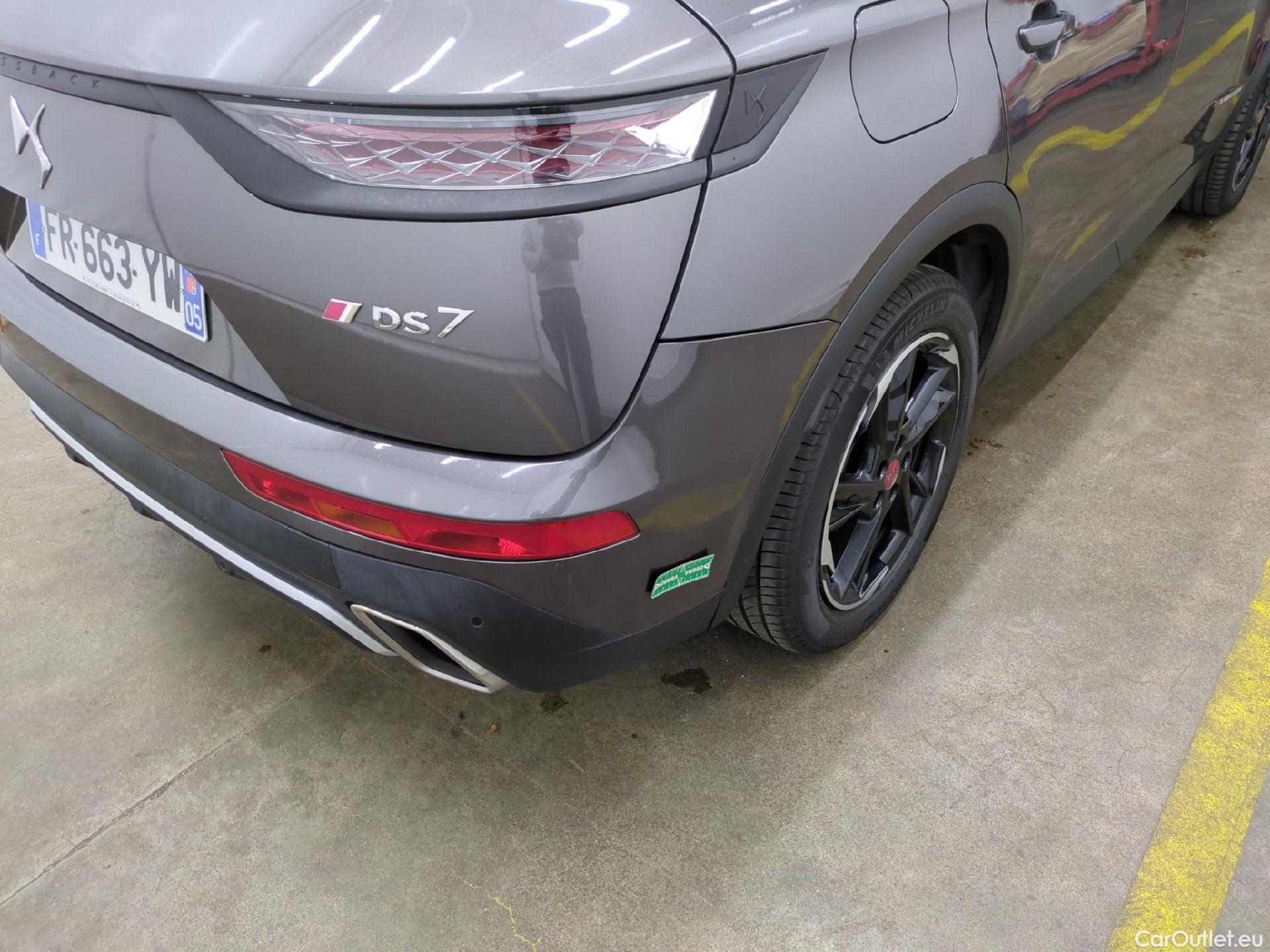  DS  DS7 DS DS 7 Crossback / 2017 / 5P / SUV PureTech 180 Auto PERFORMANCE Line #26