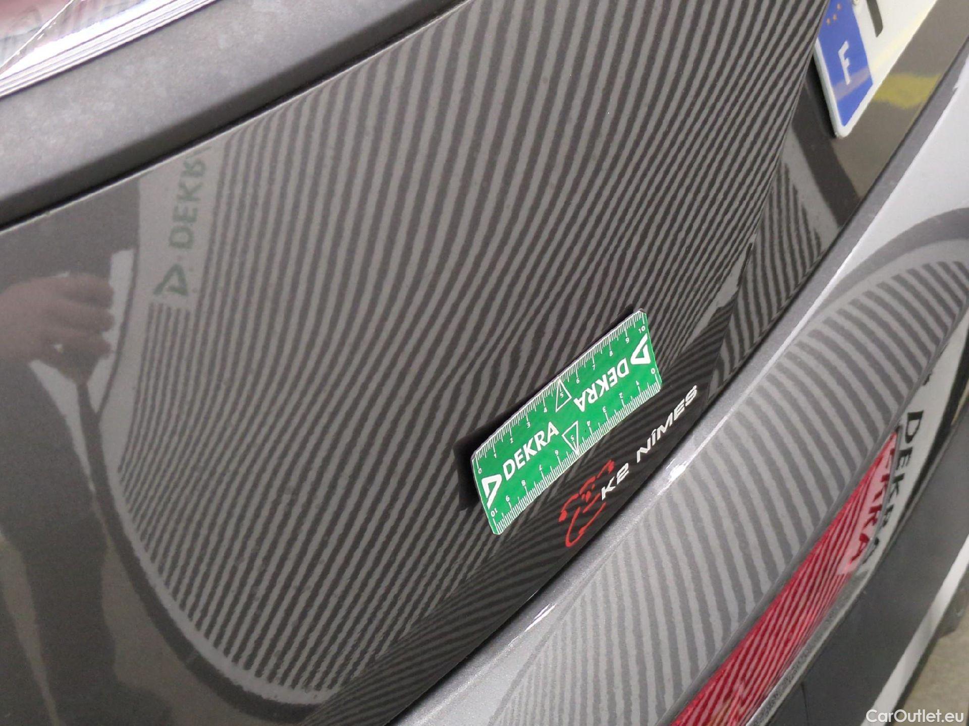  DS  DS7 DS DS 7 Crossback / 2017 / 5P / SUV PureTech 180 Auto PERFORMANCE Line #21