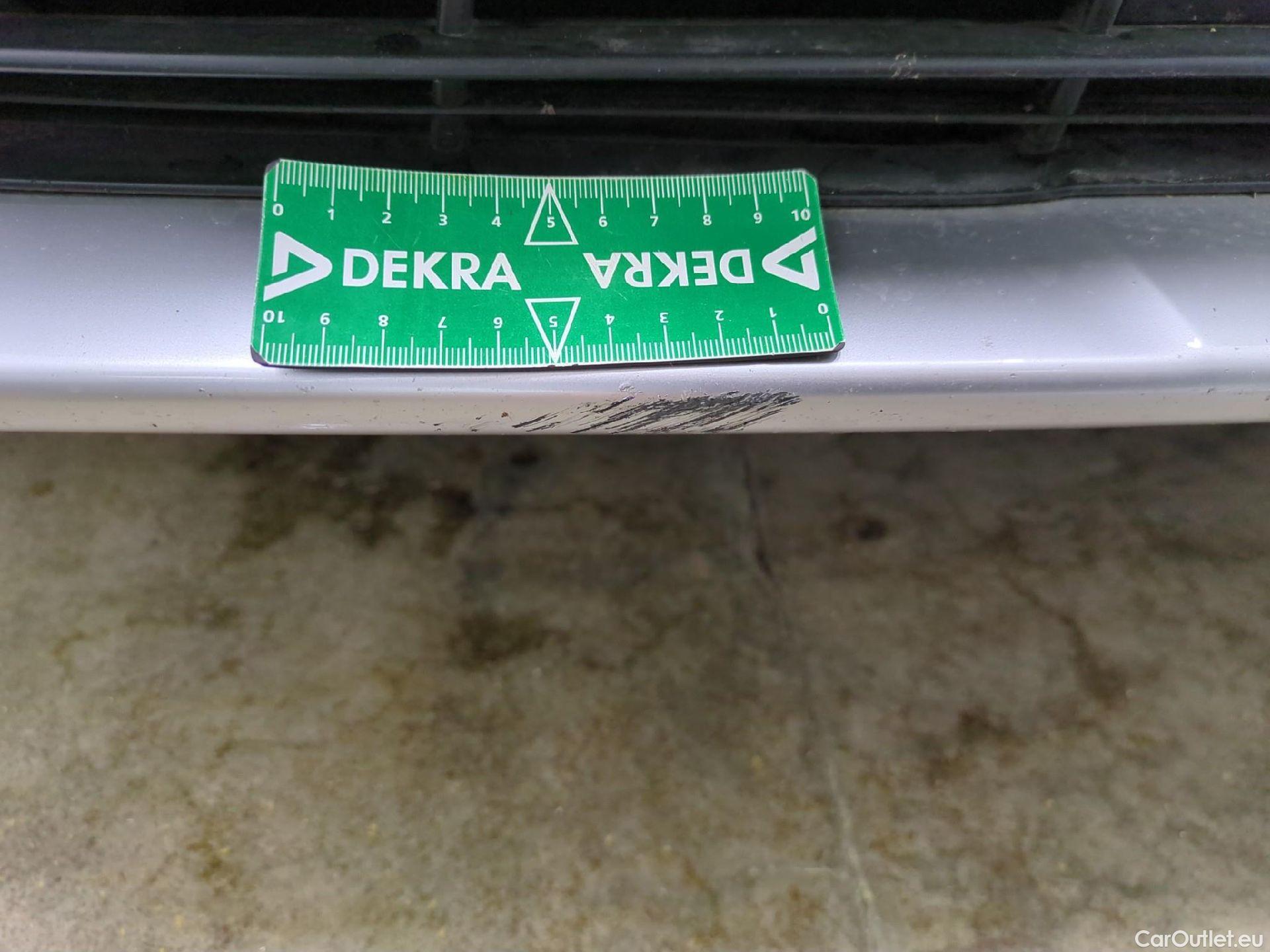  DS  DS7 DS DS 7 Crossback / 2017 / 5P / SUV PureTech 180 Auto PERFORMANCE Line #19