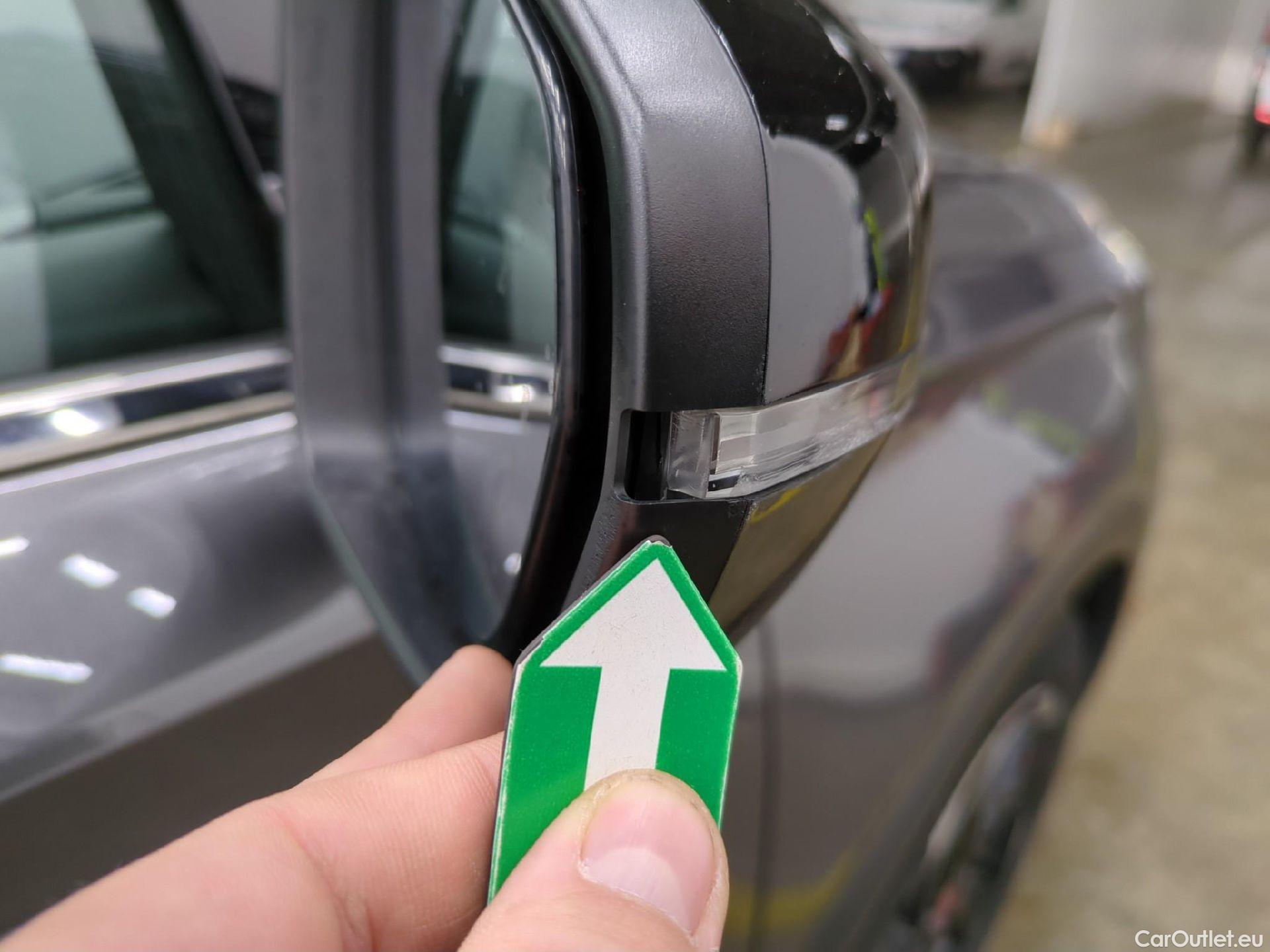  DS  DS7 DS DS 7 Crossback / 2017 / 5P / SUV PureTech 180 Auto PERFORMANCE Line #4