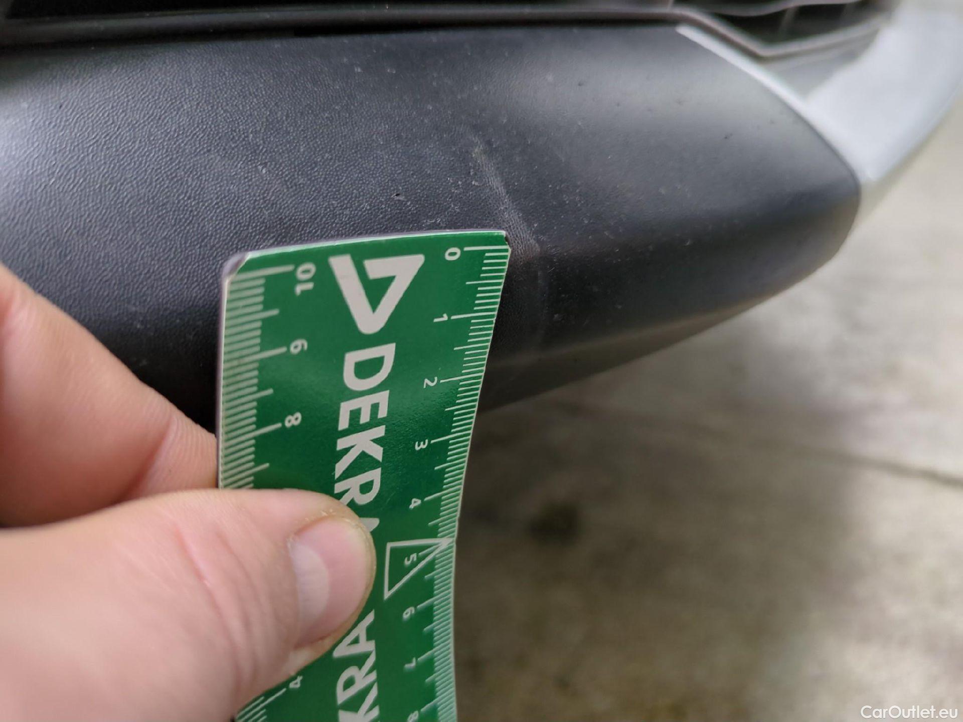  DS  DS7 DS DS 7 Crossback / 2017 / 5P / SUV PureTech 180 Auto PERFORMANCE Line #18