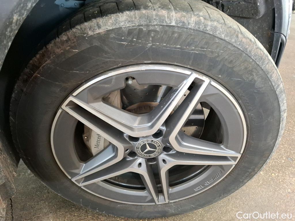  Mercedes  G-Klasee MERCEDES-BENZ GLC / 2019 / 5P / SUV 2.0 GLC 300 E AMG LINE 4MATIC #23