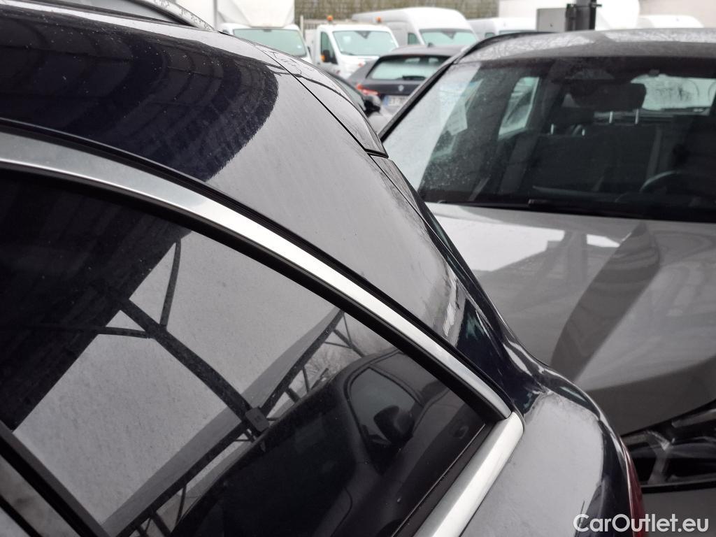  Mercedes  G-Klasee MERCEDES-BENZ GLC / 2019 / 5P / SUV 2.0 GLC 300 E AMG LINE 4MATIC #33