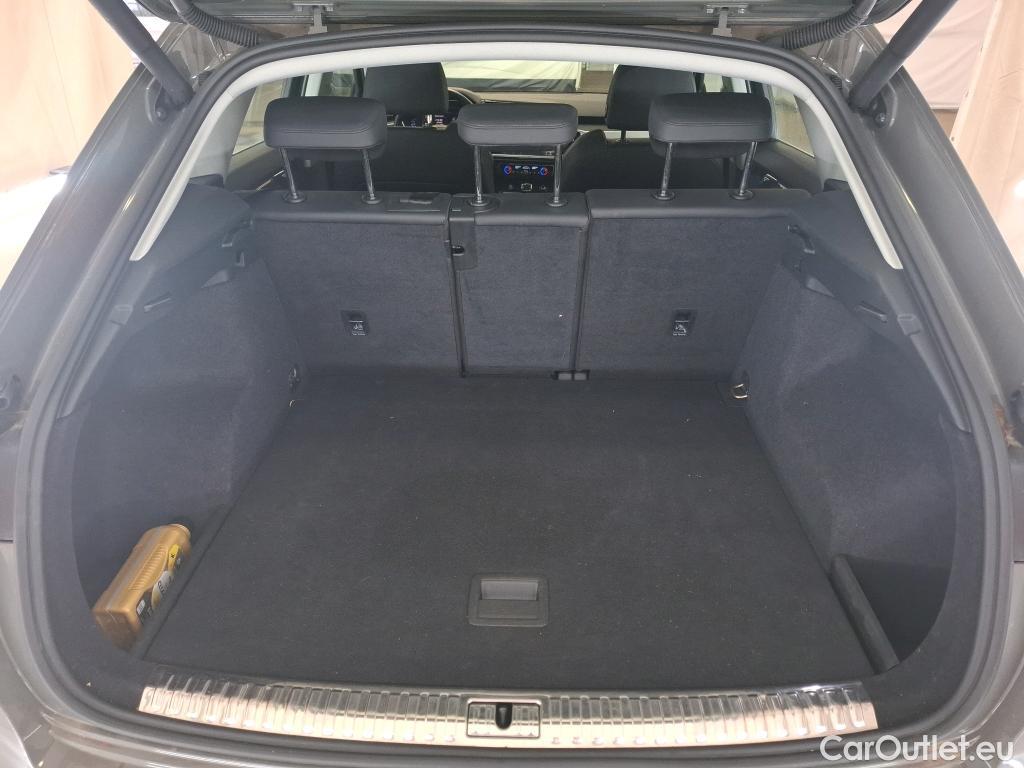  Audi  Q3  35 TFSI Design luxe 1.5 TFSI 150CV BVA7 E6dT #9