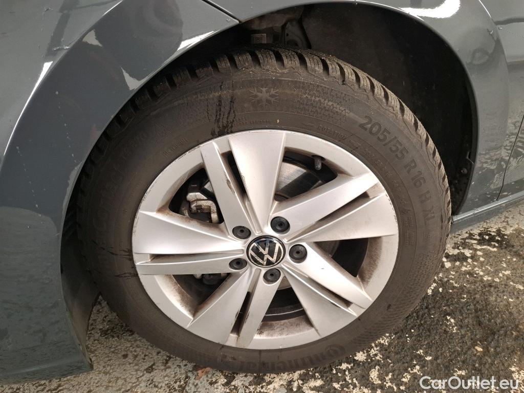  Volkswagen  Golf  VOLKSWAGEN / 2020 / 5P / Berline 2.0 TDI SCR 115 DSG7 Life Busi #4