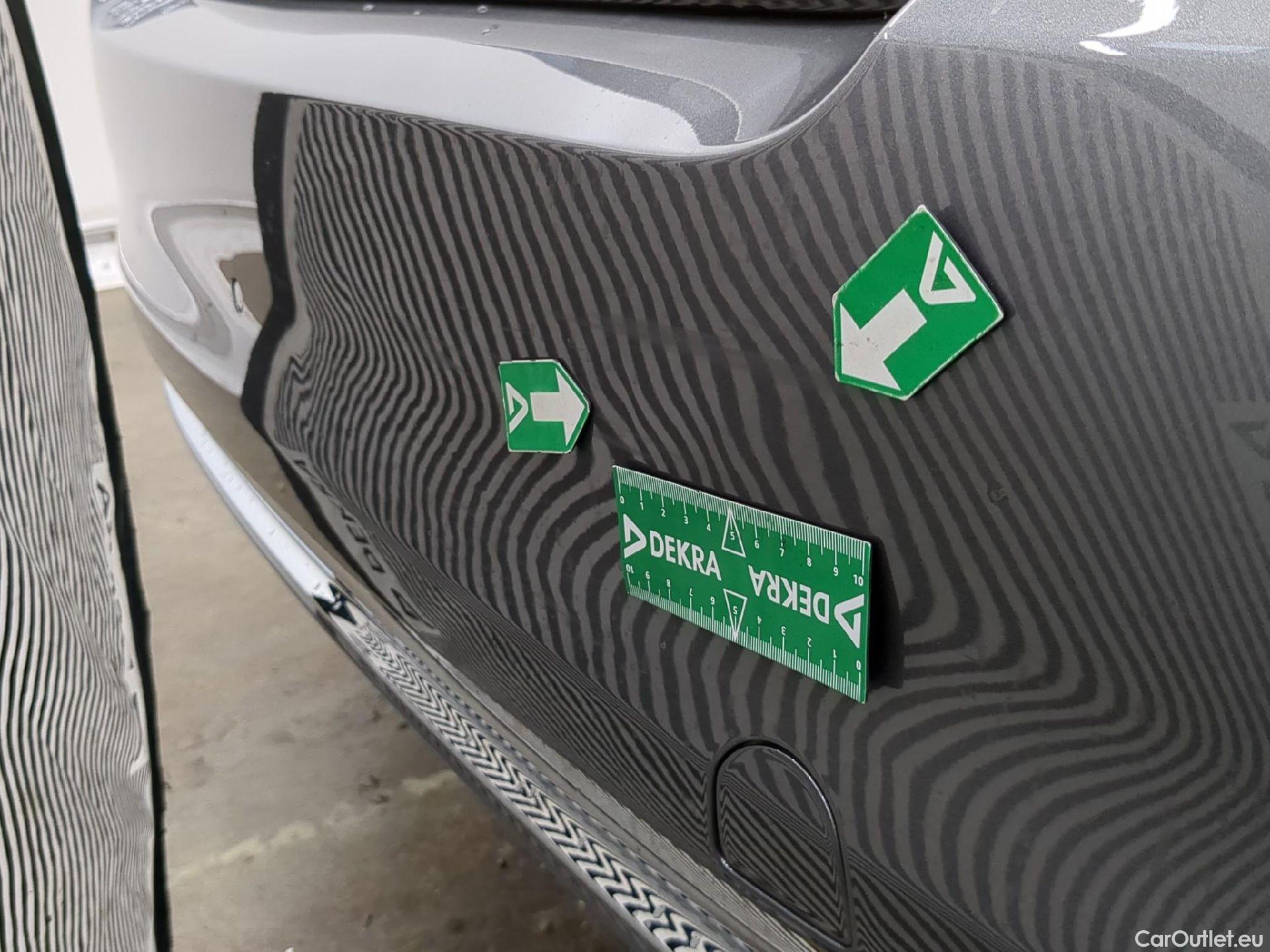  Fiat  500 FIAT  / 2015 / 3P / Berline Hybrid 1.0 BSG 70 ch Dolcevita #24