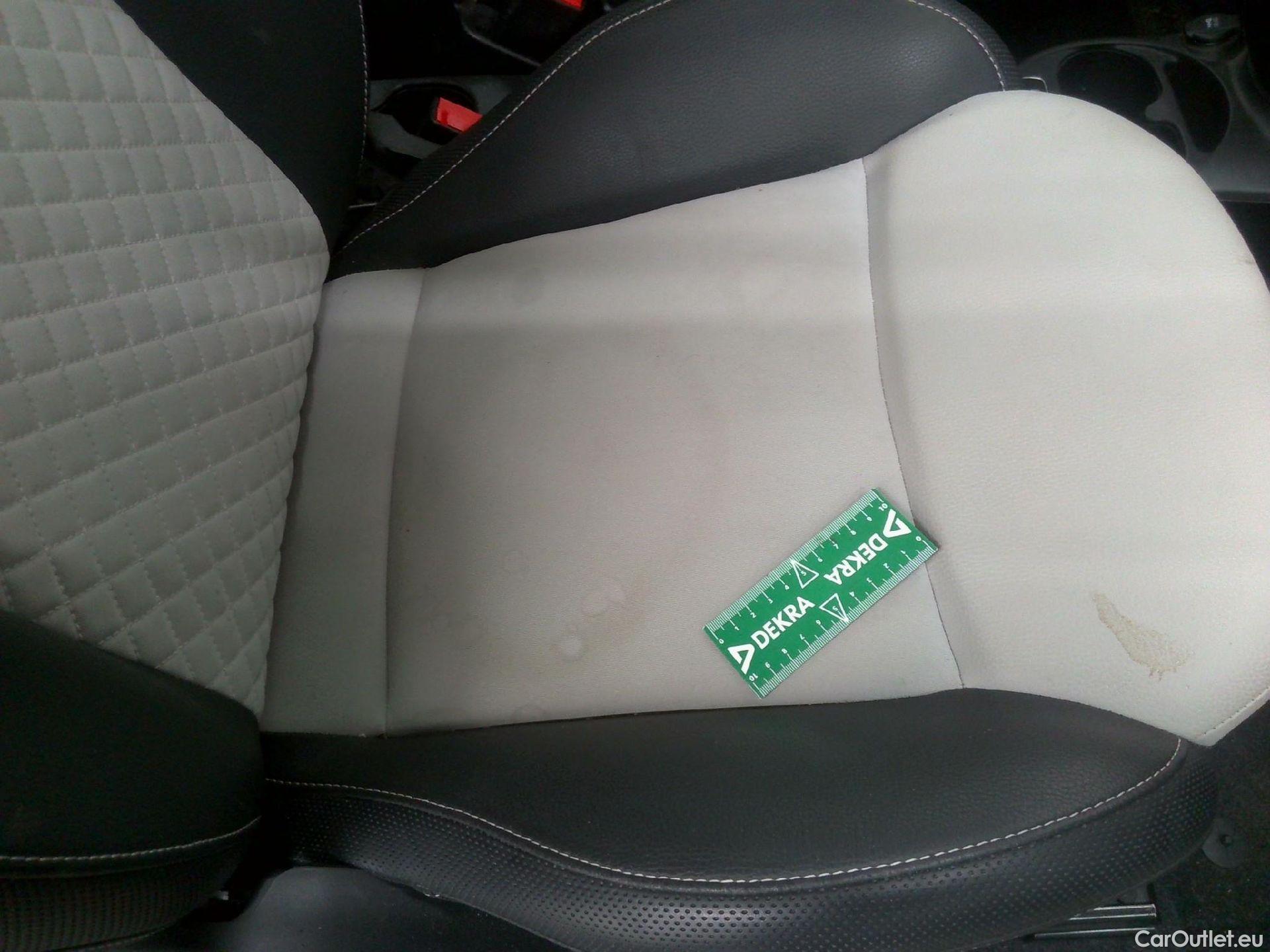  Fiat  500 FIAT  / 2015 / 3P / Berline Hybrid 1.0 BSG 70 ch Dolcevita #7