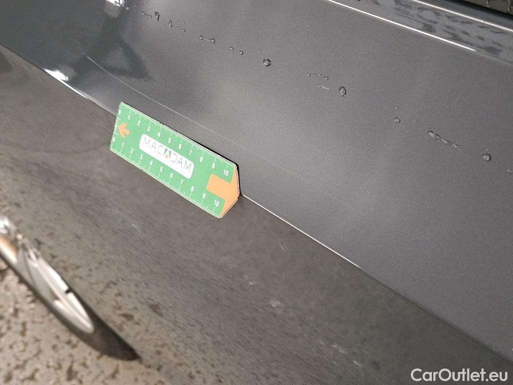  Volkswagen  Golf  VOLKSWAGEN / 2020 / 5P / Berline 2.0 TDI SCR 115 DSG7 Life Busi #14