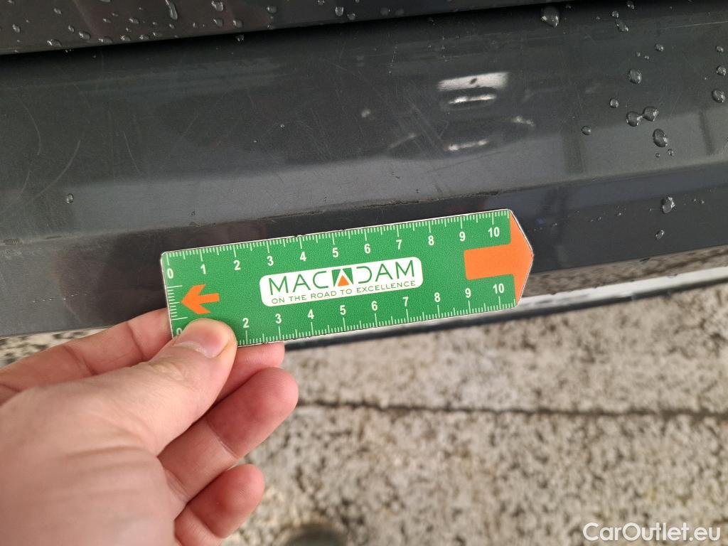  Volkswagen  Golf  VOLKSWAGEN / 2020 / 5P / Berline 2.0 TDI SCR 115 DSG7 Life Busi #3