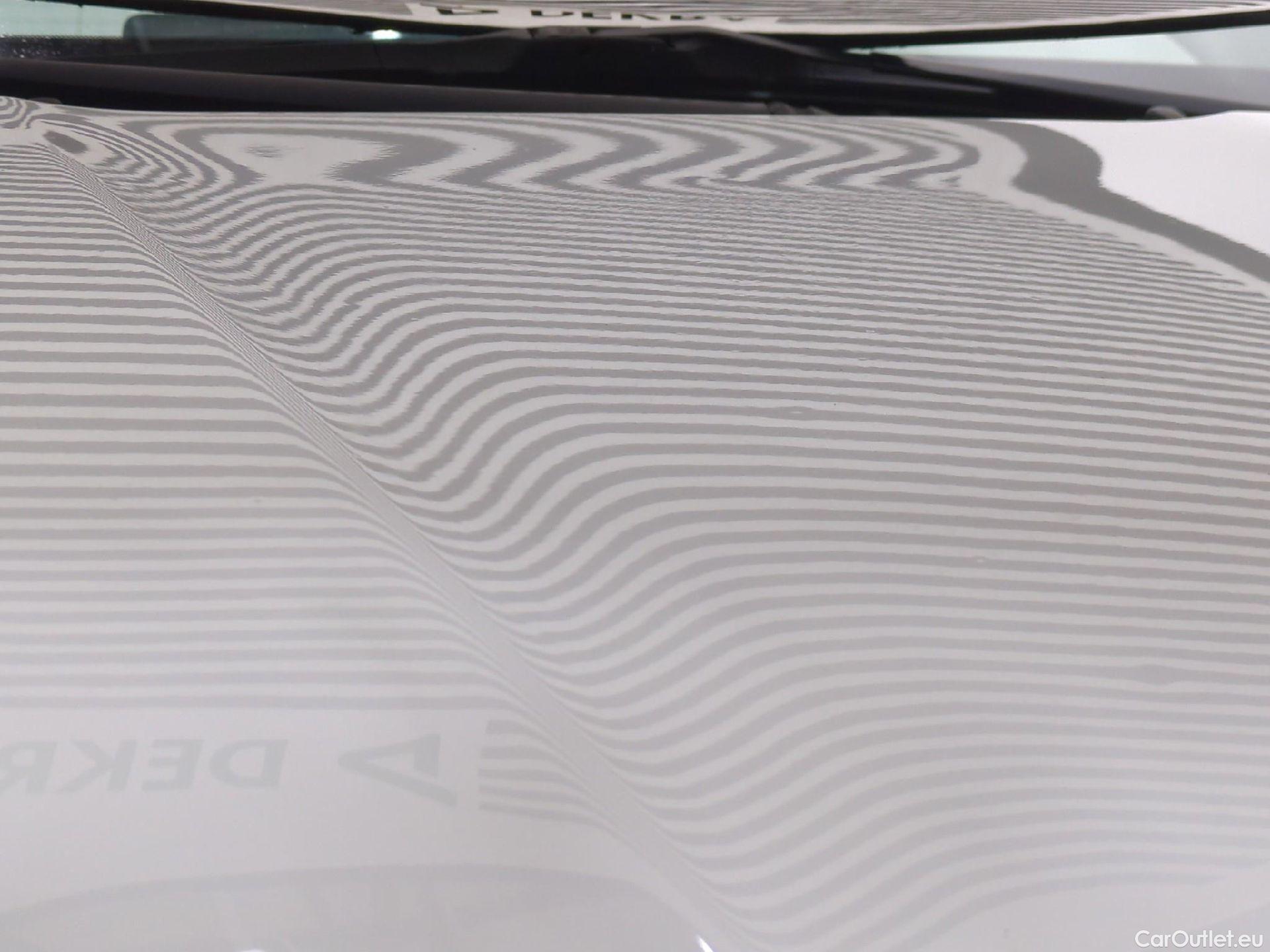  Toyota  Yaris TOYOTA  Hybride / 2019 / 5P / Berline Hybride 116h Dynamic Business Beyond Zer #22