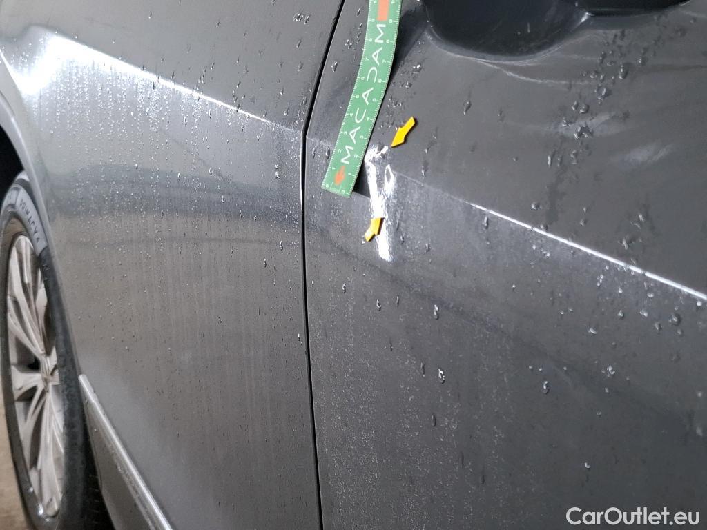  Volkswagen  Tiguan VOLKSWAGEN  / 2020 / 5P / SUV 2.0 TDI 150 DSG7 Life #17