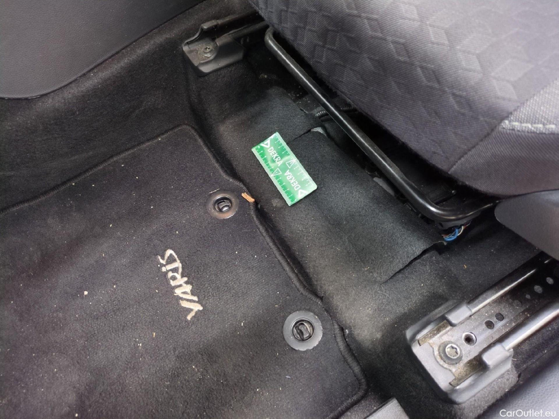  Toyota  Yaris TOYOTA  Hybride / 2019 / 5P / Berline Hybride 116h Dynamic Business Beyond Zer #3