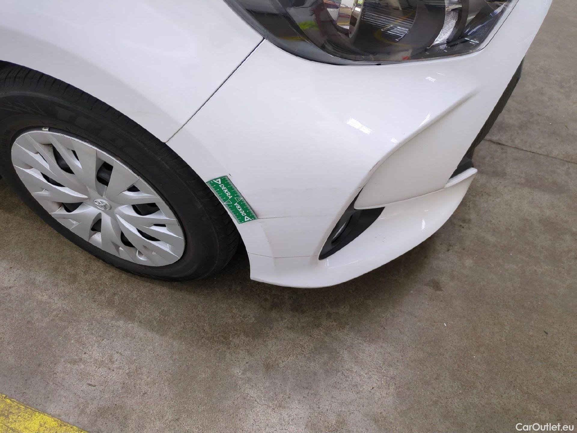  Toyota  Yaris TOYOTA  Hybride / 2019 / 5P / Berline Hybride 116h Dynamic Business Beyond Zer #20