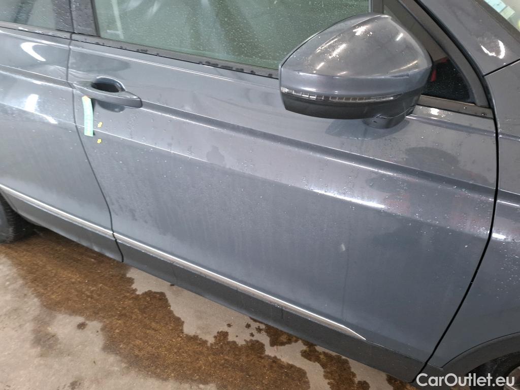  Volkswagen  Tiguan VOLKSWAGEN  / 2020 / 5P / SUV 2.0 TDI 150 DSG7 Life #16